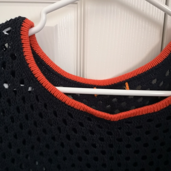 Navy knit sweater with red and white accents - Picture 4 of 5